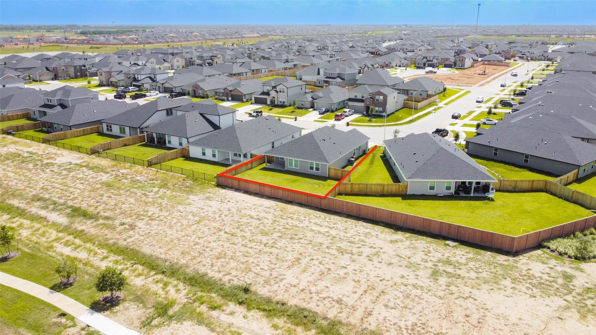 30307 Lighthouse Bluff Lane, Fulshear, TX 77441 Spacious backyard with the privacy you desire.
