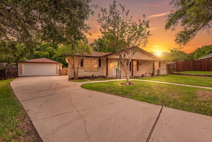 Property photo for 10802 Estelle Circle, Montgomery, TX