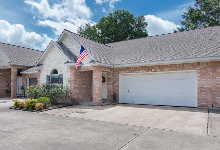 Property photo for 10735 Norchester Village Drive, Houston, TX