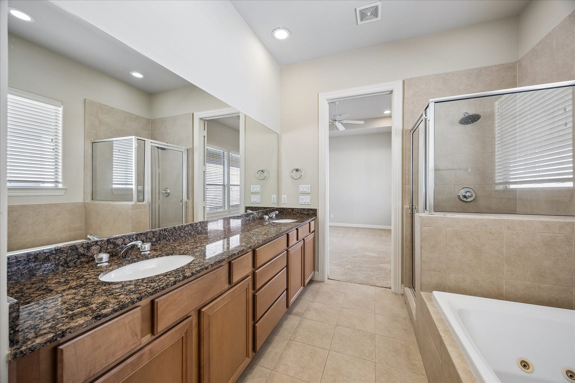 3812 Center Street, Houston, TX 77007 3812 Center Street, Houston, TX 77007