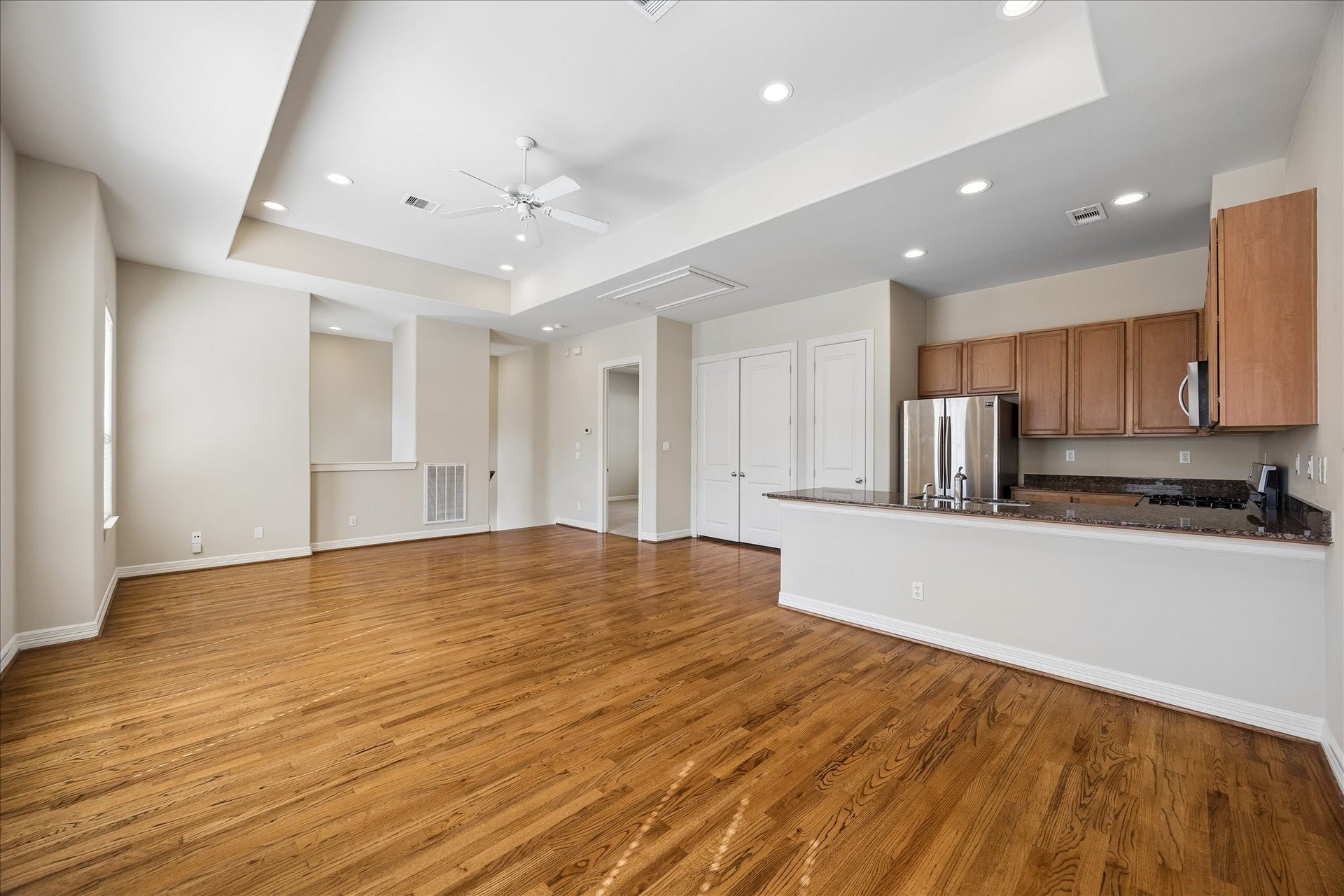 3812 Center Street, Houston, TX 77007 3812 Center Street, Houston, TX 77007