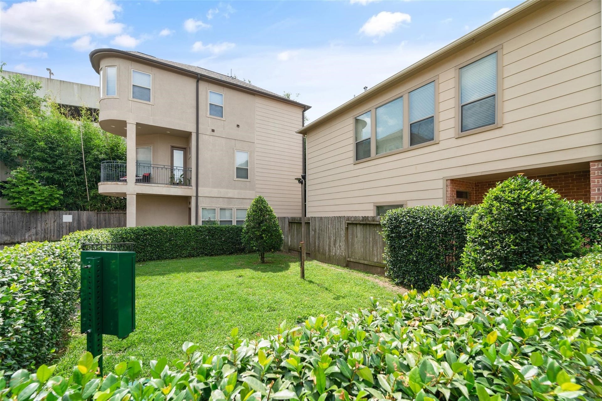 3812 Center Street, Houston, TX 77007 3812 Center Street, Houston, TX 77007