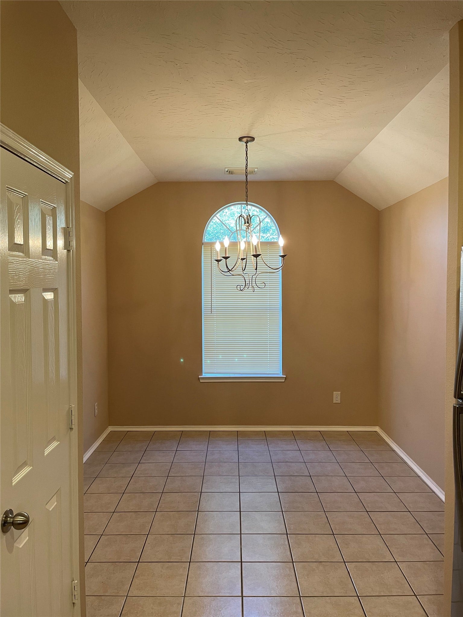 2147 Acorn Glen Trail, Fresno, TX 77545 2147 Acorn Glen Trail, Fresno, TX 77545
