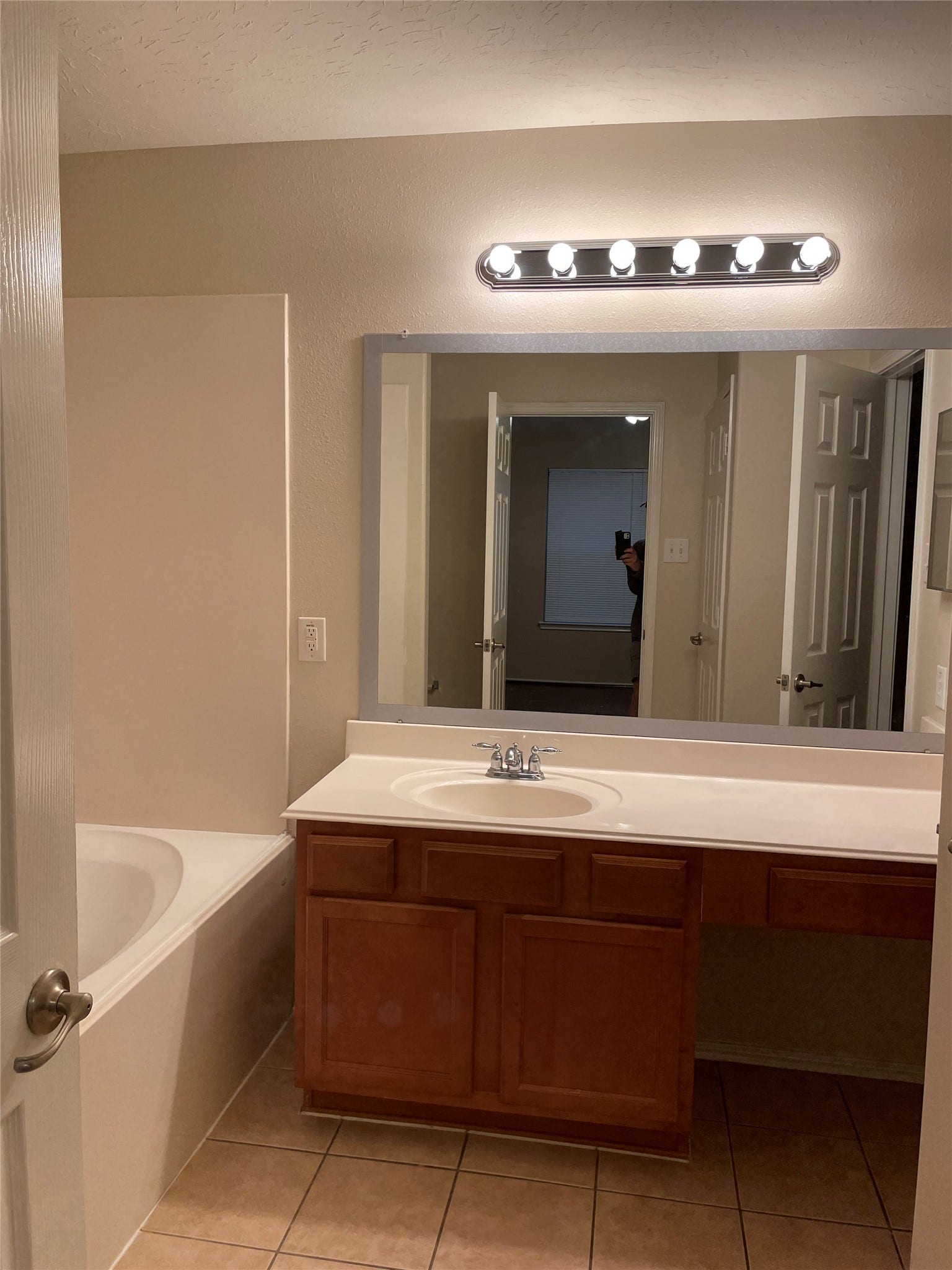 2147 Acorn Glen Trail, Fresno, TX 77545 2147 Acorn Glen Trail, Fresno, TX 77545