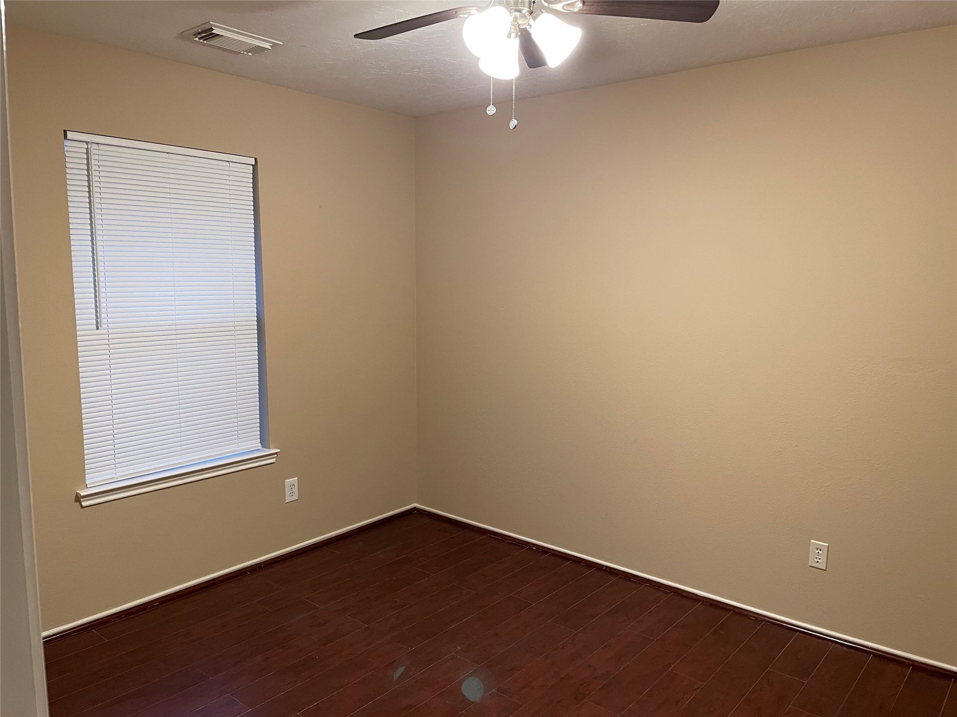 2147 Acorn Glen Trail, Fresno, TX 77545 2147 Acorn Glen Trail, Fresno, TX 77545
