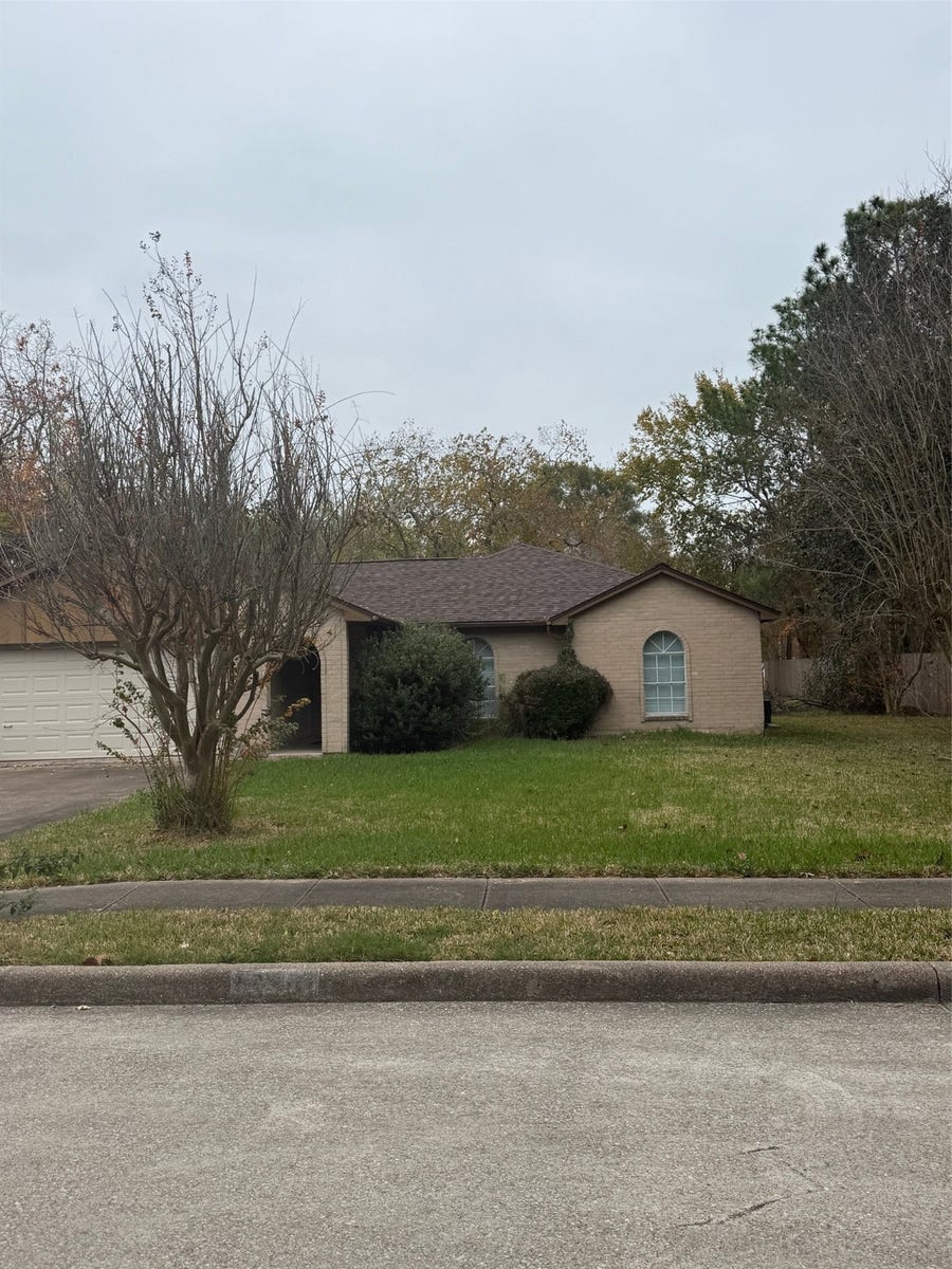Property photo for 18303 Anne Drive, Webster, TX