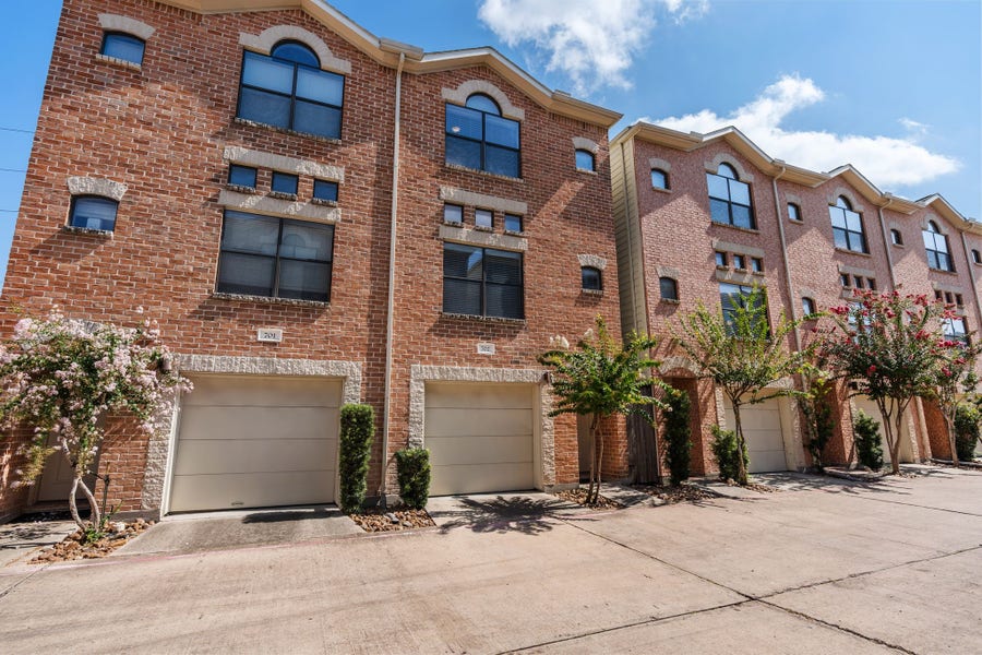 Property photo for 8715 Meadowcroft Drive, #702, Houston, TX