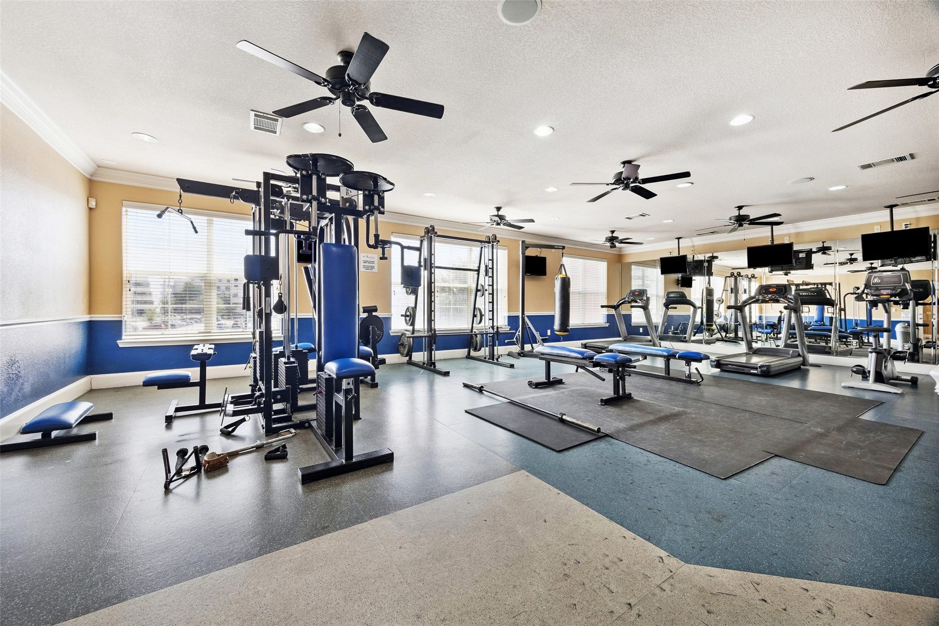 1711 Old Spanish Trail, #340, Houston, TX 77054 RELIEVE YOUR STRESS IN OUR FITNESS CENTER.