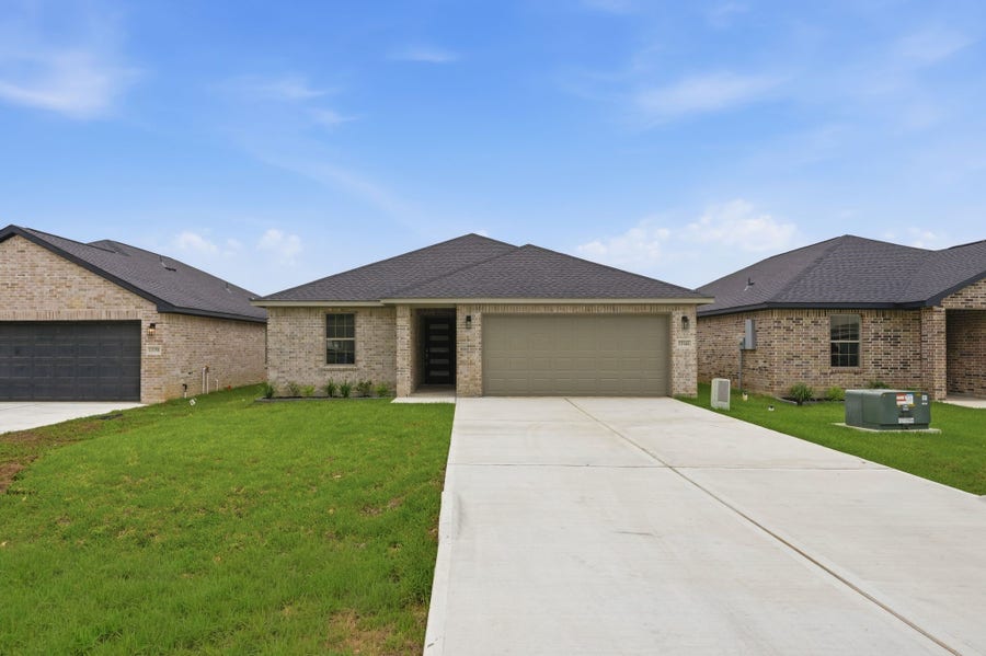 Property photo for 13146 Lake Conroe Bay Road, Willis, TX