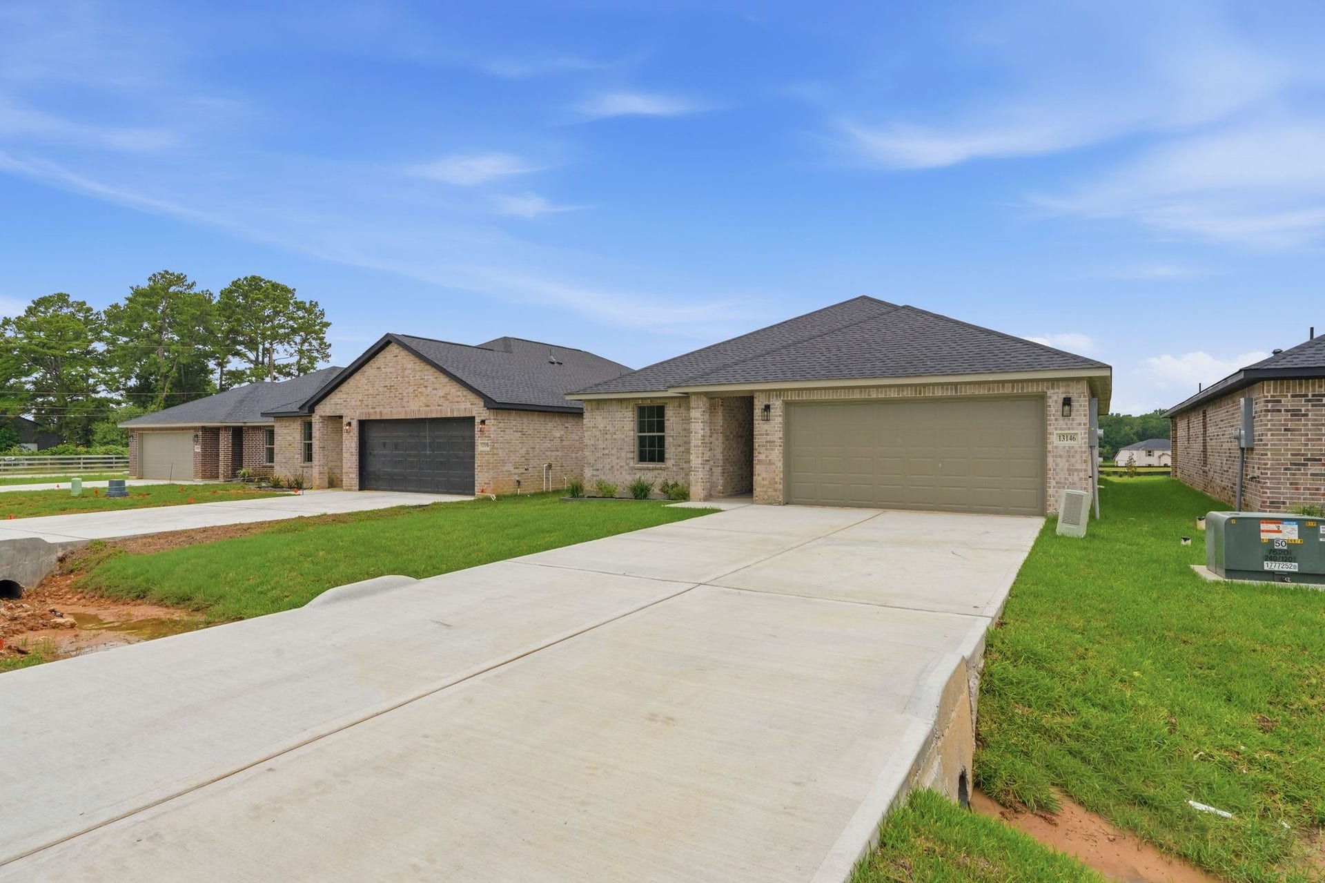13146 Lake Conroe Bay Road, Willis, TX 77318 13146 Lake Conroe Bay Road, Willis, TX 77318