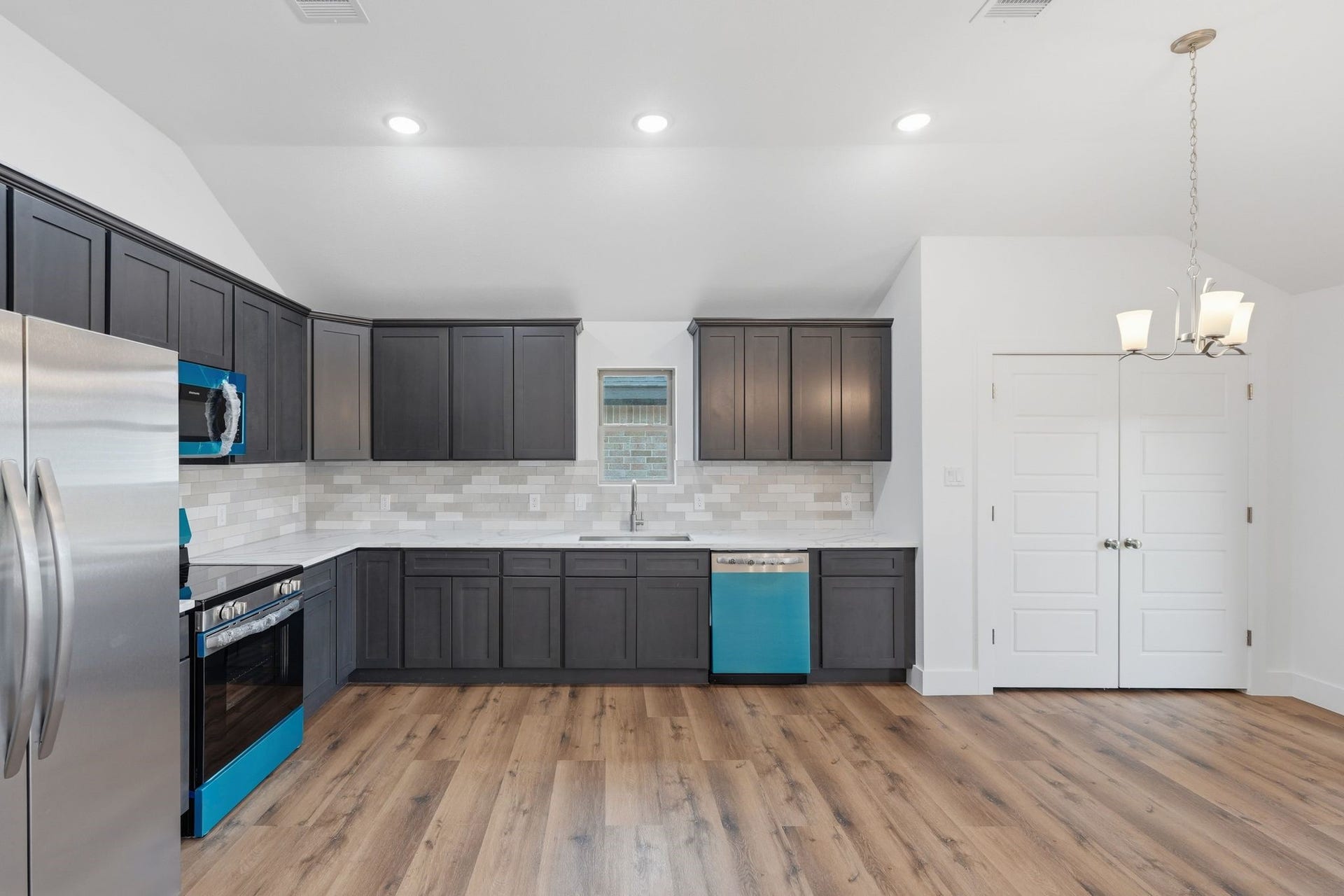 13146 Lake Conroe Bay Road, Willis, TX 77318 13146 Lake Conroe Bay Road, Willis, TX 77318