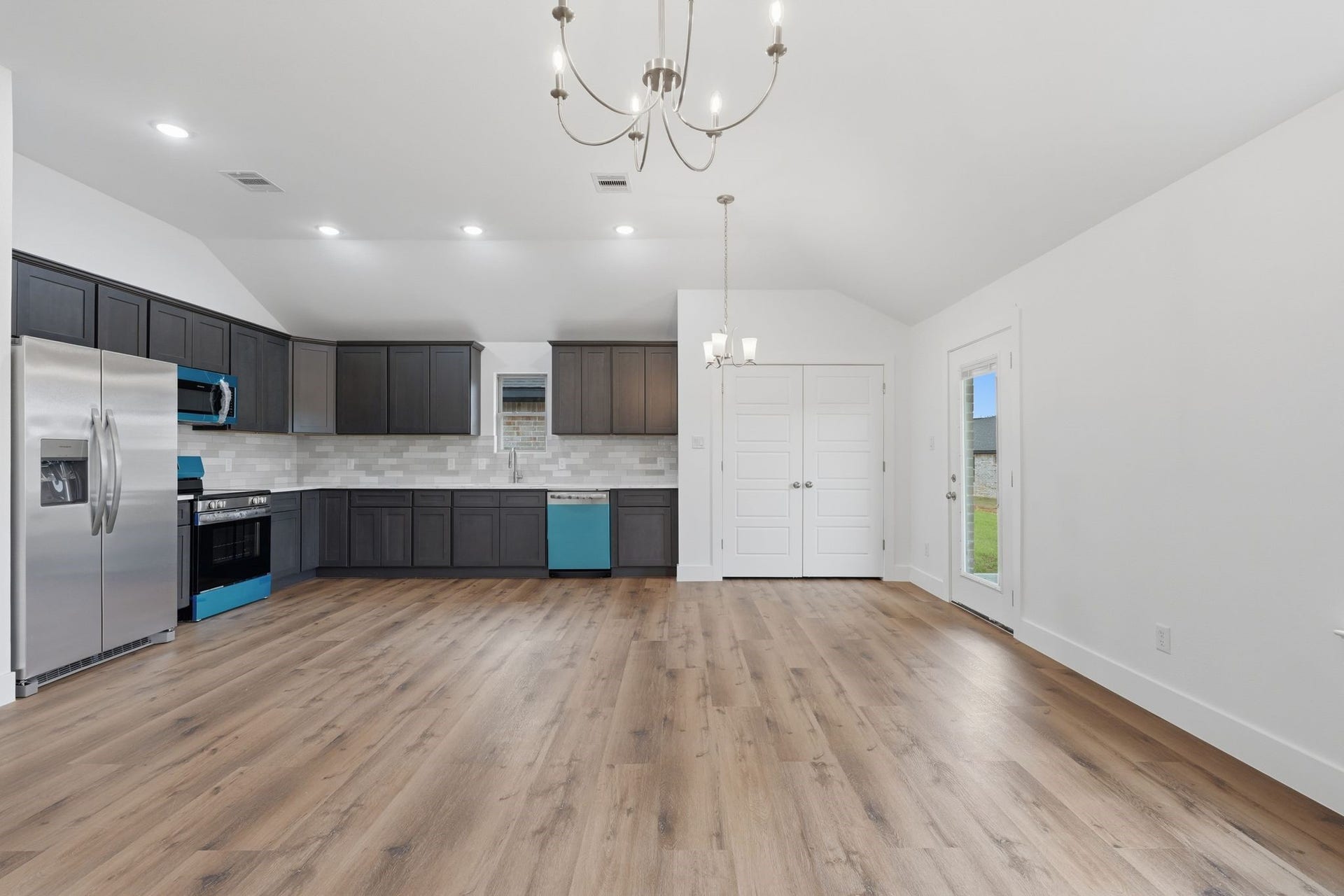 13146 Lake Conroe Bay Road, Willis, TX 77318 13146 Lake Conroe Bay Road, Willis, TX 77318