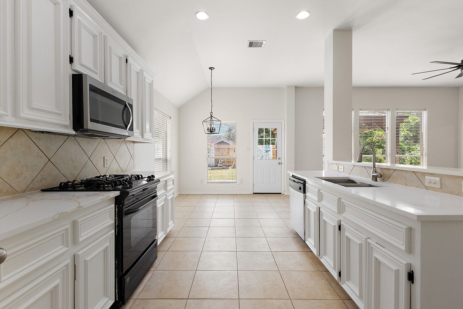 28207 Everett Knolls Drive, Katy, TX 77494 28207 Everett Knolls Drive, Katy, TX 77494