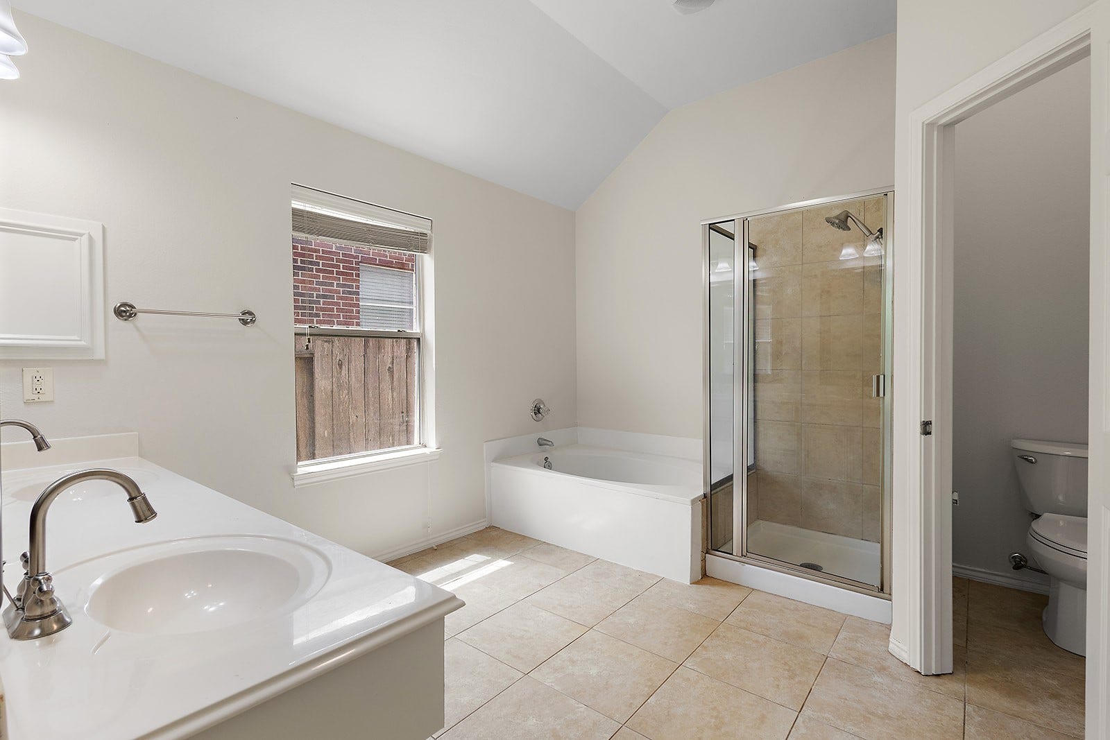 28207 Everett Knolls Drive, Katy, TX 77494 28207 Everett Knolls Drive, Katy, TX 77494
