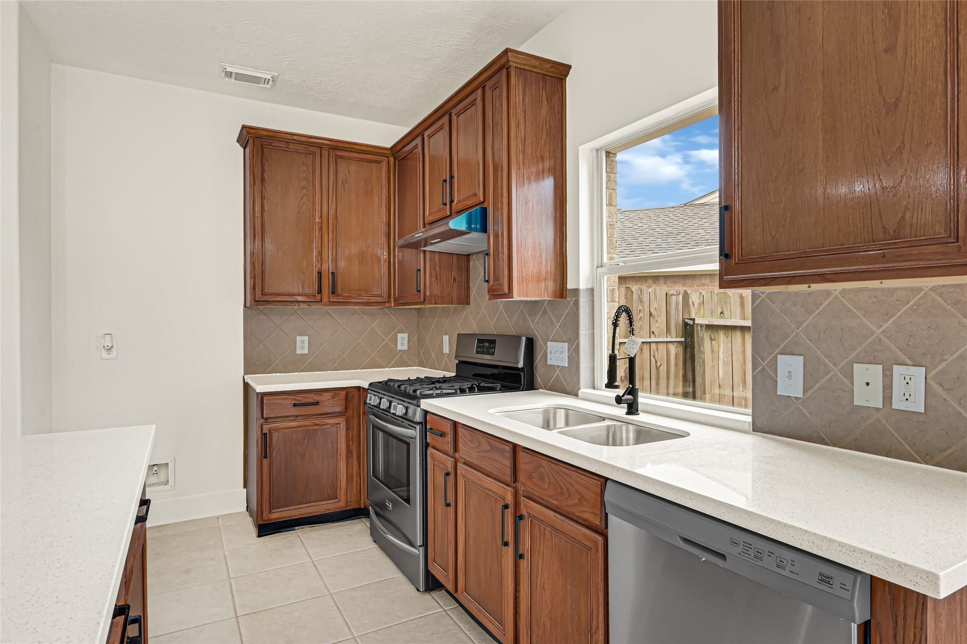 22510 Rocky Glen Court, Spring, TX 77373 22510 Rocky Glen Court, Spring, TX 77373
