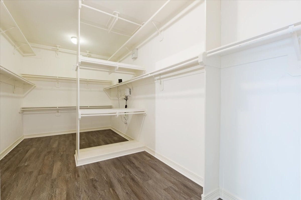 3010 Ravensport Drive, Pearland, TX 77584 Primary Bedroom Closet