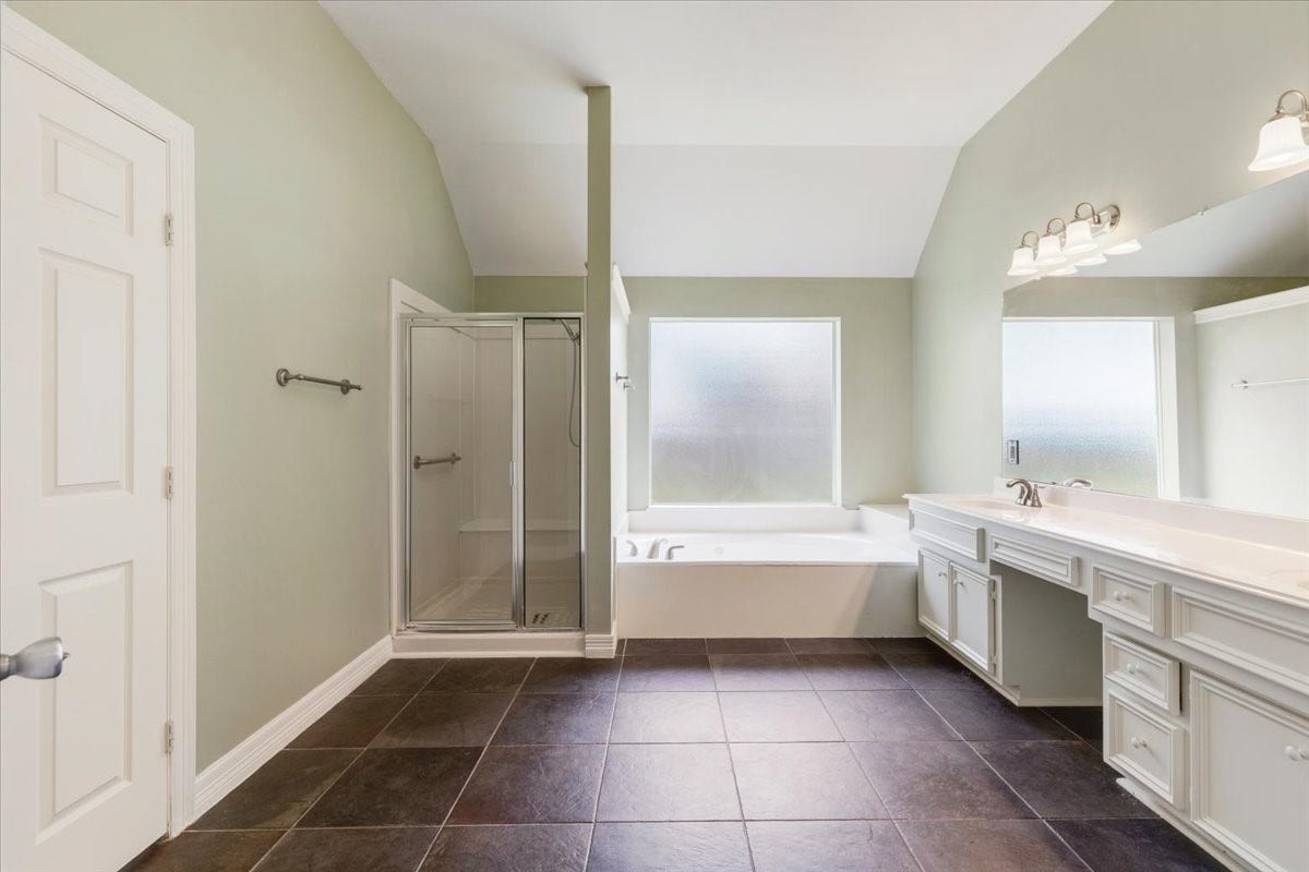 3010 Ravensport Drive, Pearland, TX 77584 Primary Bathroom