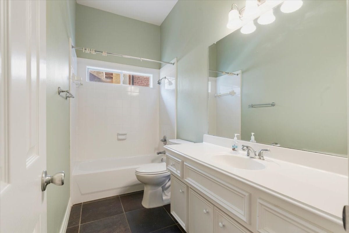 3010 Ravensport Drive, Pearland, TX 77584 Bathroom 2