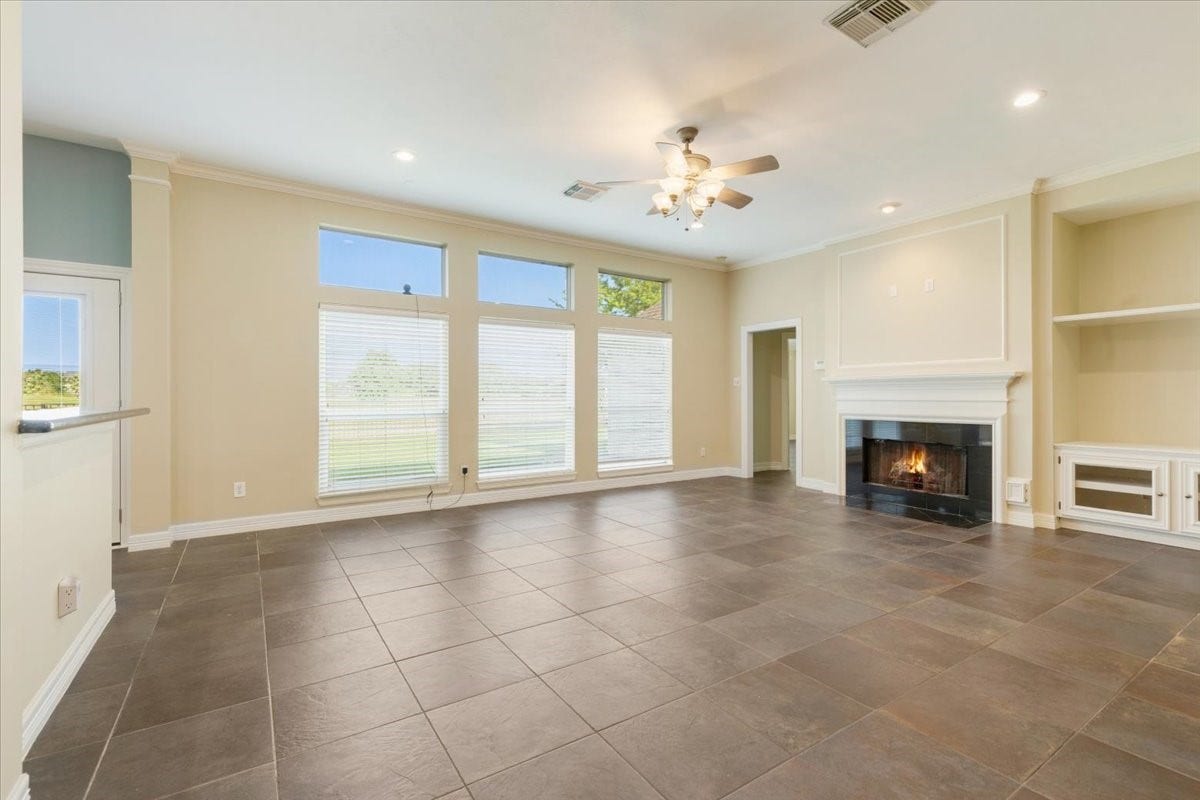 3010 Ravensport Drive, Pearland, TX 77584 Family Room