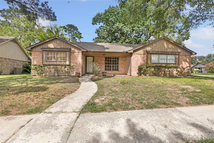 Property photo for 29302 Stapleford Street, Spring, TX