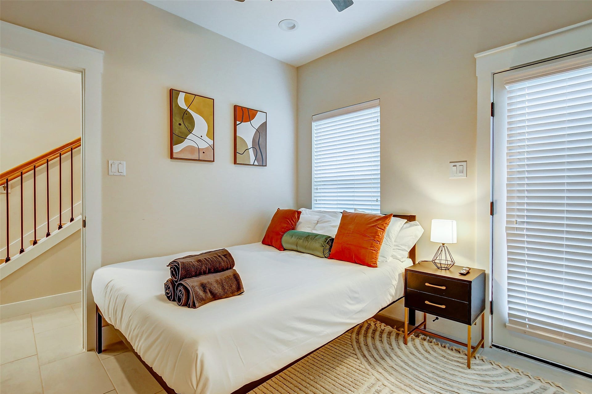 5330 Donovan Gardens Lane, Houston, TX 77091