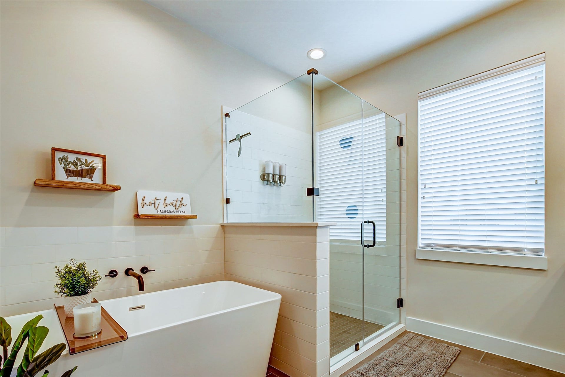 5330 Donovan Gardens Lane, Houston, TX 77091