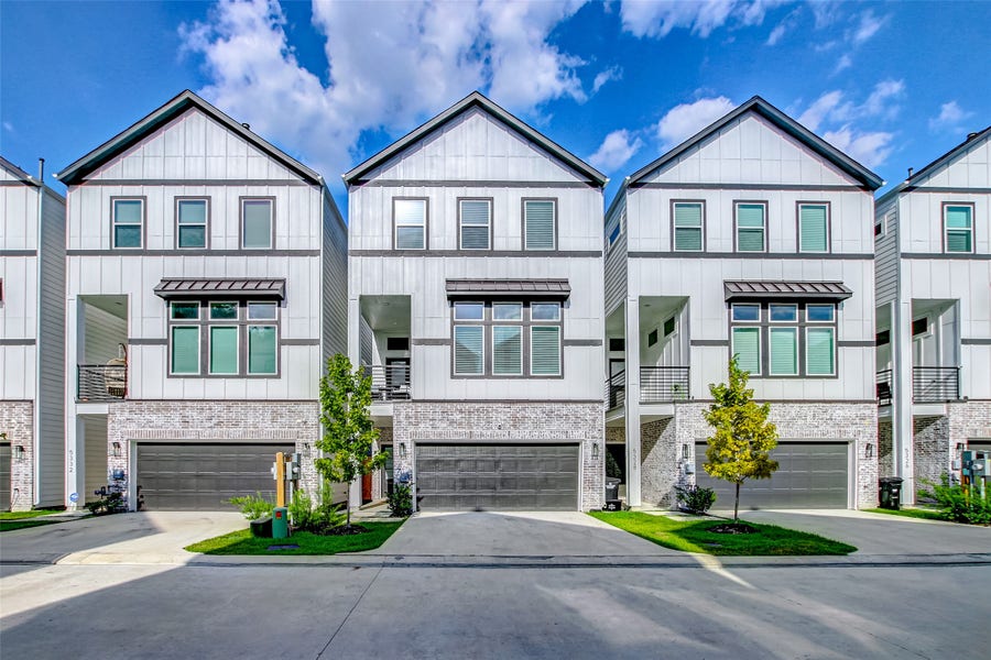 Property photo for 5330 Donovan Gardens Lane, Houston, TX