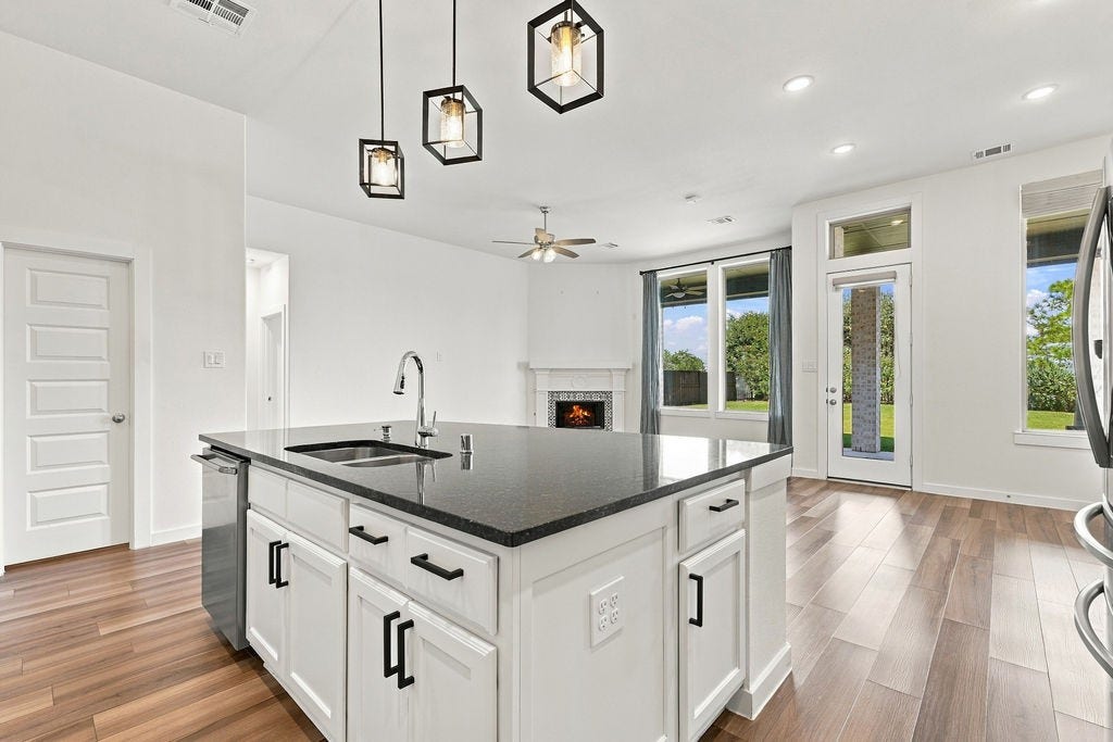4103 Shackleton Court, Iowa Colony, TX 77583 4103 Shackleton Court, Iowa Colony, TX 77583