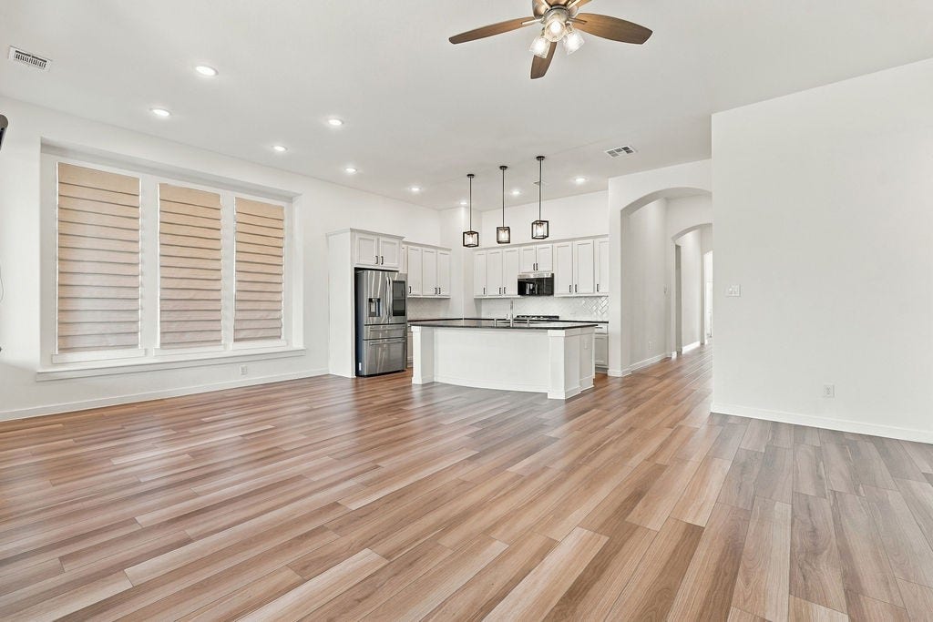 4103 Shackleton Court, Iowa Colony, TX 77583 4103 Shackleton Court, Iowa Colony, TX 77583