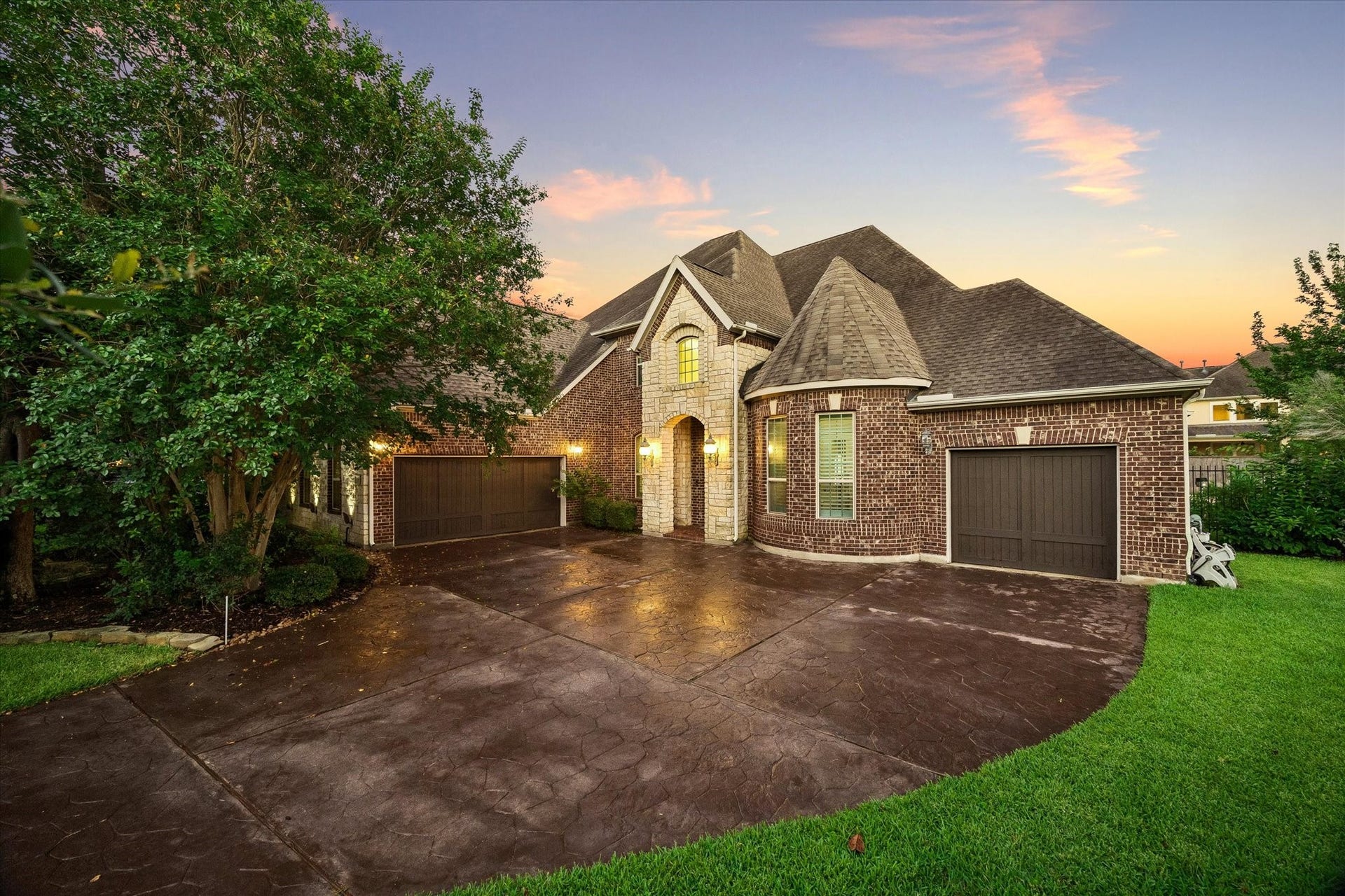 Crafted by acclaimed builder Toll Brothers, this elegant residence showcases distinctive architectural details, a spacious stamped concrete driveway, and a grand arrival experience that reflects quality and sophistication.