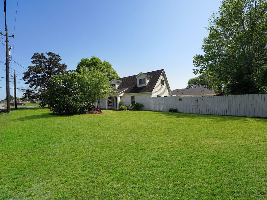 Property photo for 2503 Pansy Street, Pasadena, TX