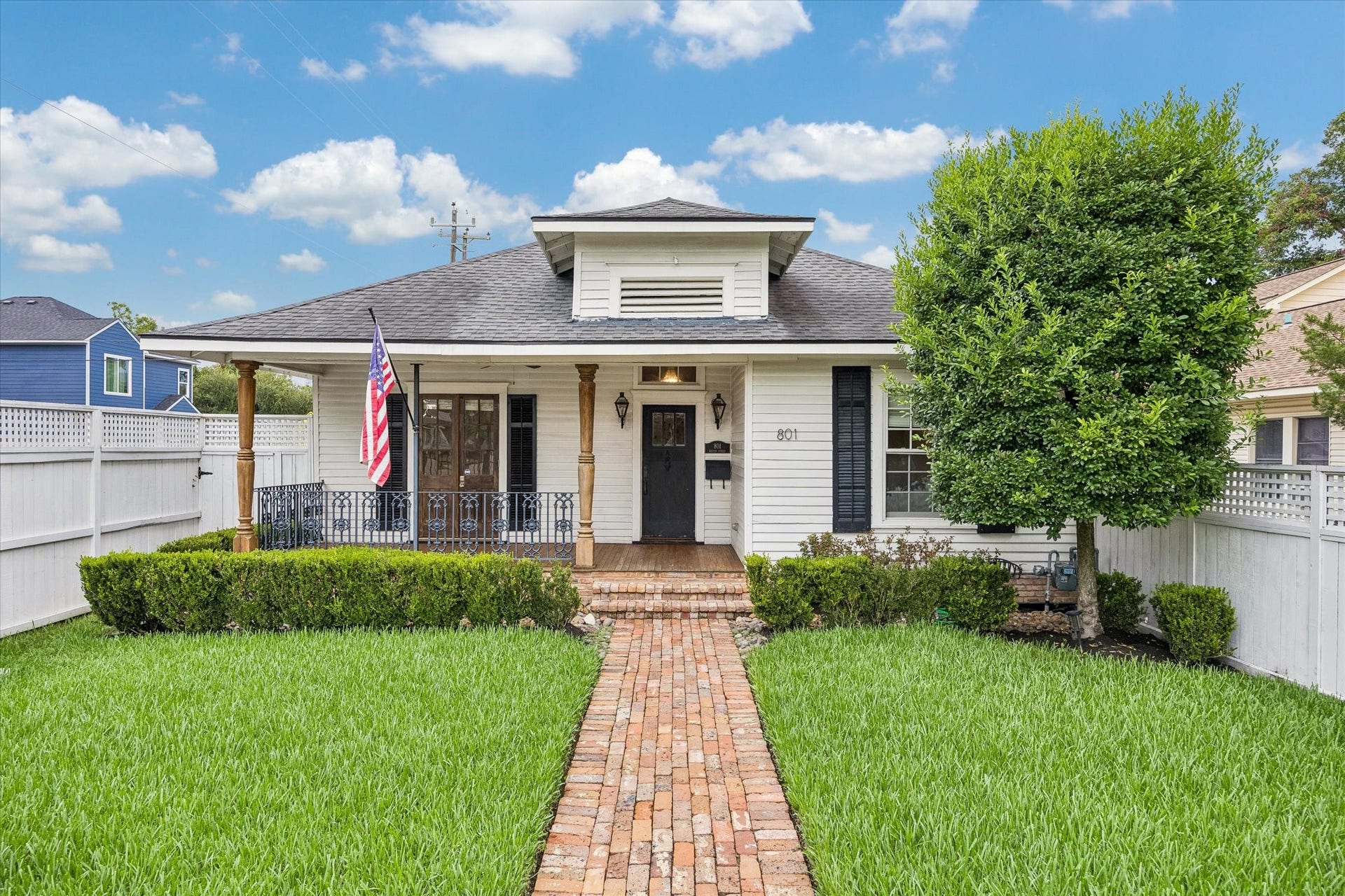 Taken down to the studs in 2016 and well-maintained by the current owners, 801 Walton exudes New Orleans charm!