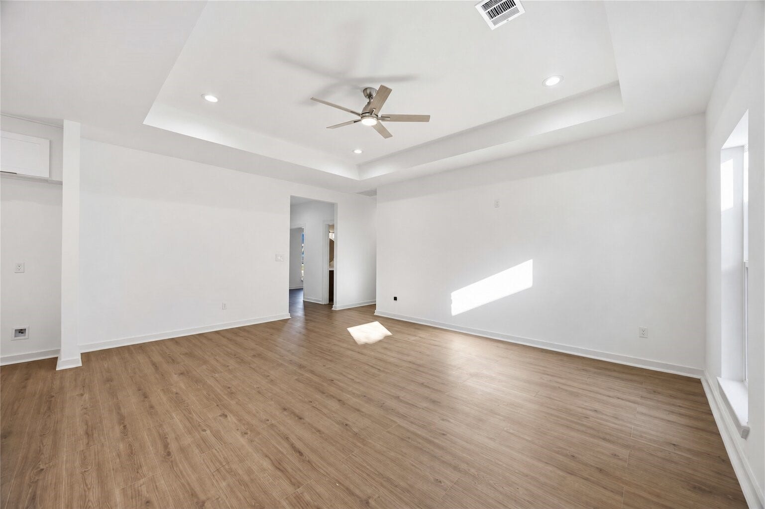 165 Wick Willow Road, Montgomery, TX 77356 Living Room