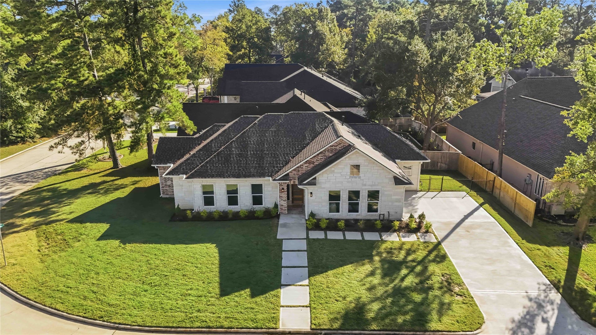 165 Wick Willow Road, Montgomery, TX 77356 165 Wick Willow Road, Montgomery, TX 77356