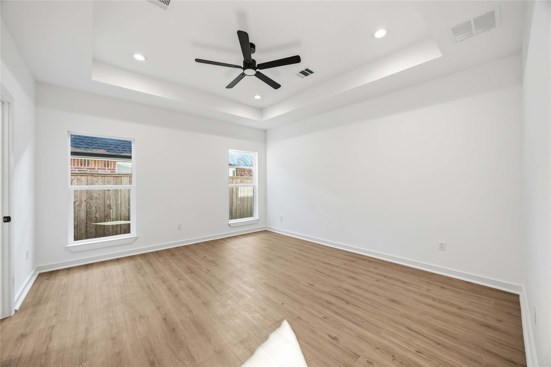 165 Wick Willow Road, Montgomery, TX 77356 Primary Bedroom