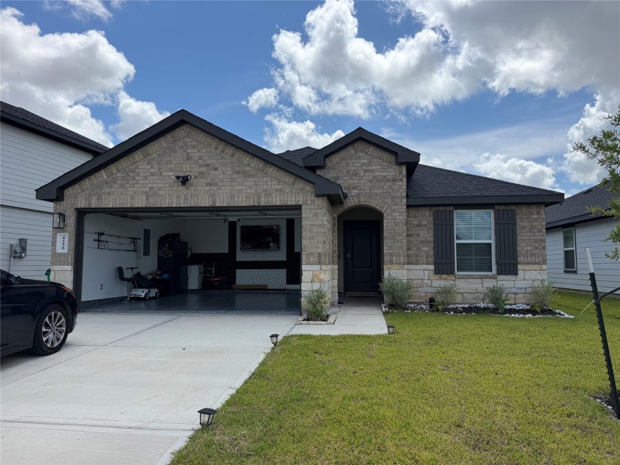 Property photo for 4235 Westbrook Park Lane, Fulshear, TX
