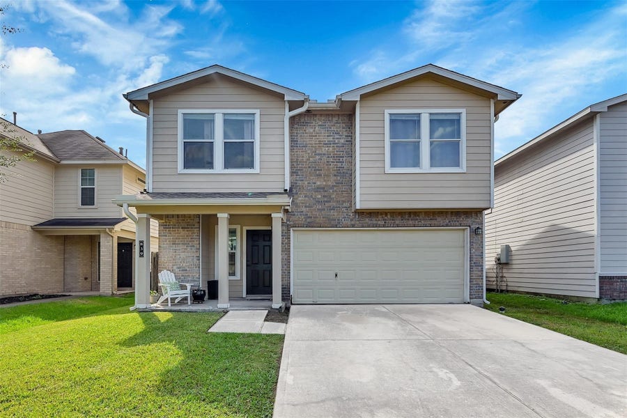 Property photo for 839 Darbydale Crossing Lane, Houston, TX