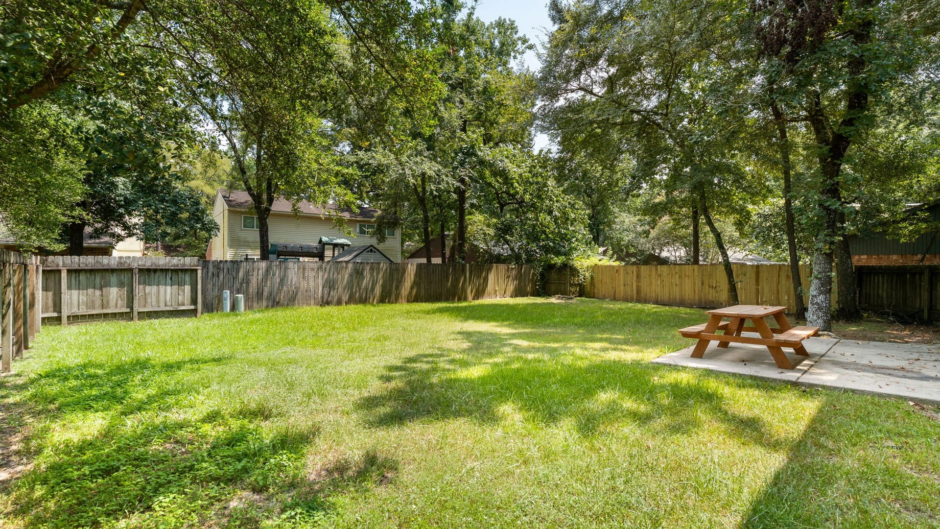 4 Basal Briar Court, The Woodlands, TX 77381 4 Basal Briar Court, The Woodlands, TX 77381