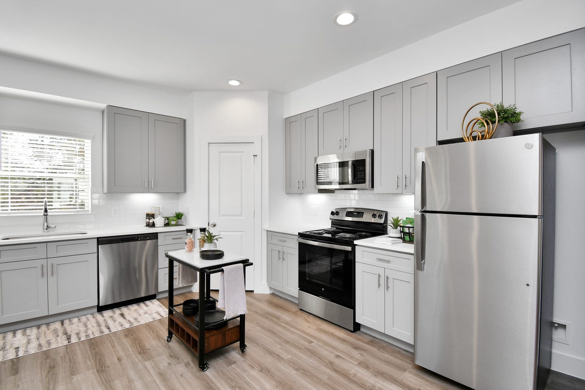 Second floor Kitchen, Dinning and Living area