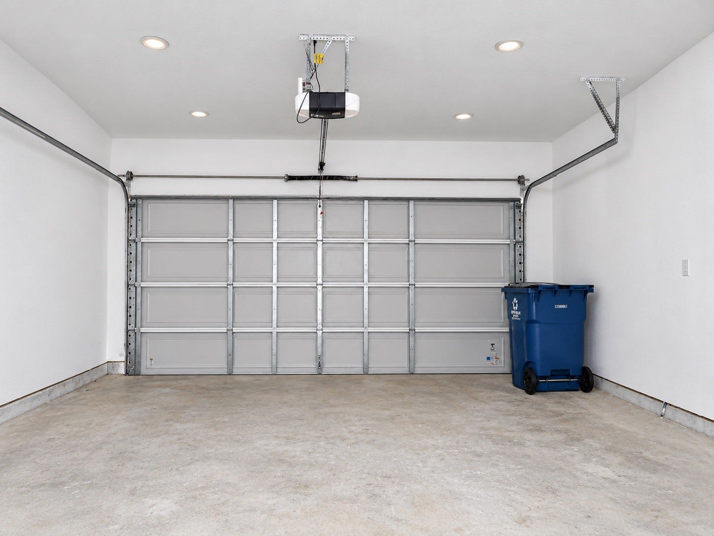 2505 11th Street, #LT6, Hempstead, TX 77445 Garage