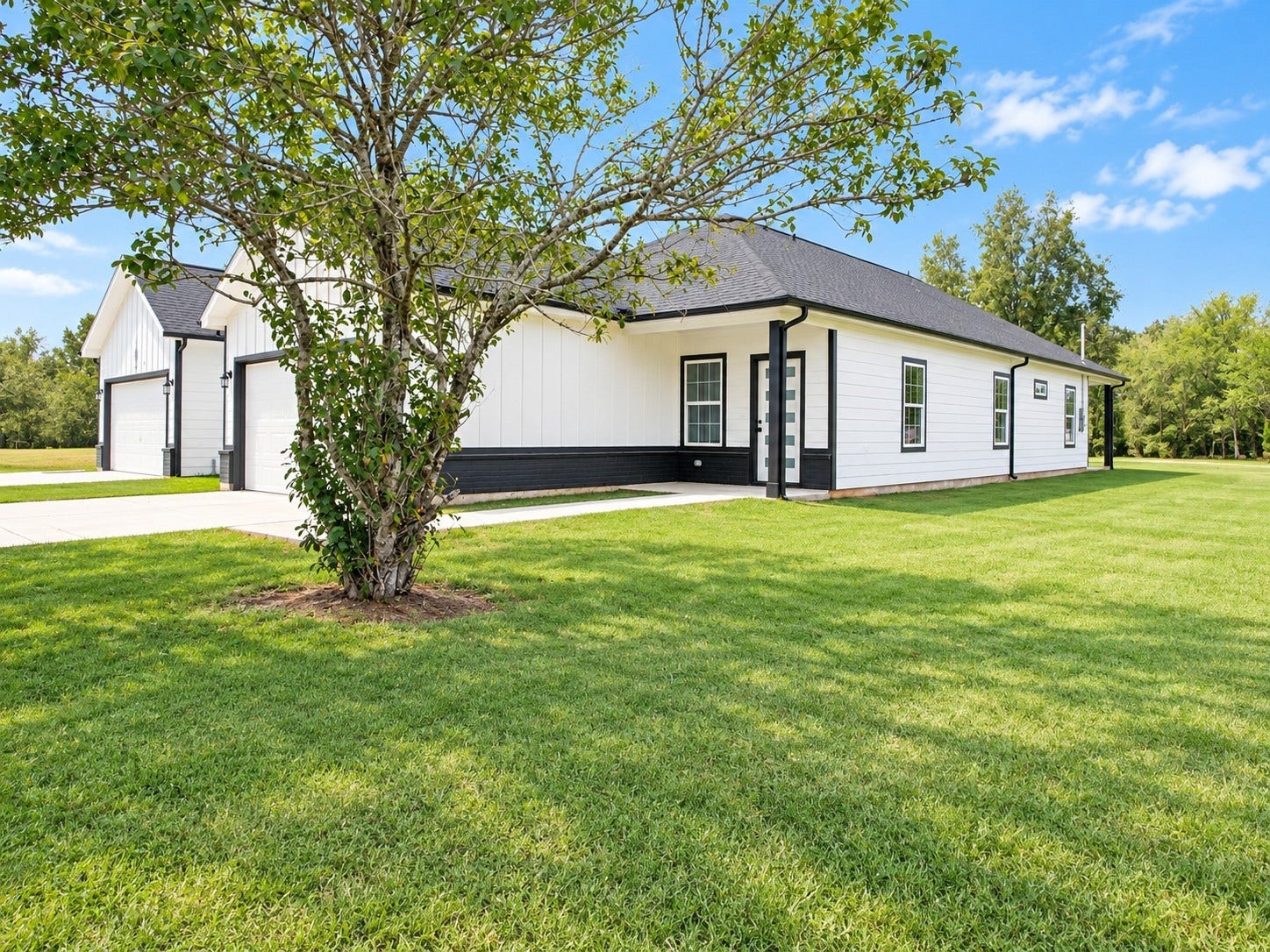 2505 11th Street, #LT6, Hempstead, TX 77445 Exterior View