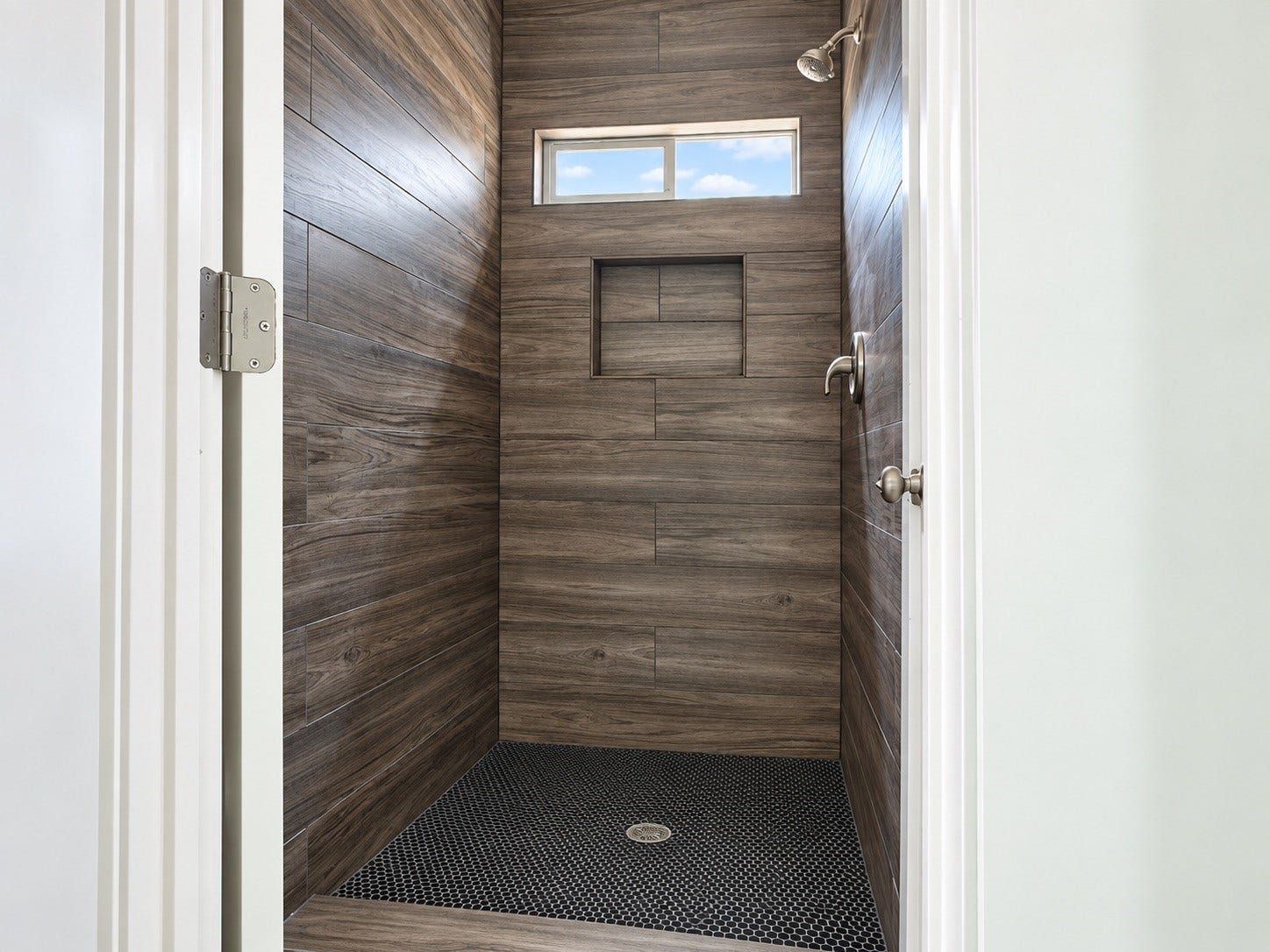 2505 11th Street, #LT6, Hempstead, TX 77445 Second Bathroom Shower