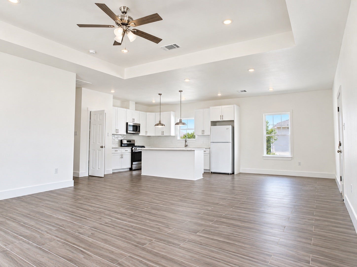 2505 11th Street, #LT6, Hempstead, TX 77445 Living Room