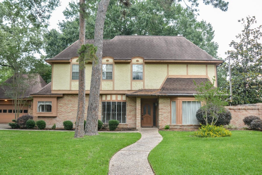 Property photo for 16010 Mickleham Drive, Spring, TX
