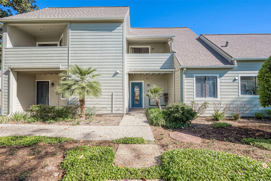Property photo for 12829 Briarwest Circle, Houston, TX