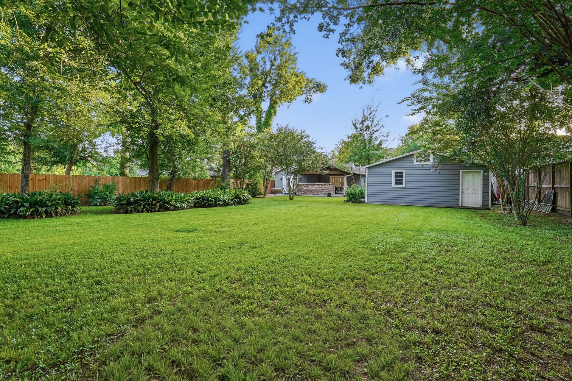 1320 Woodvine Drive, Houston, TX 77055 1320 Woodvine Drive, Houston, TX 77055