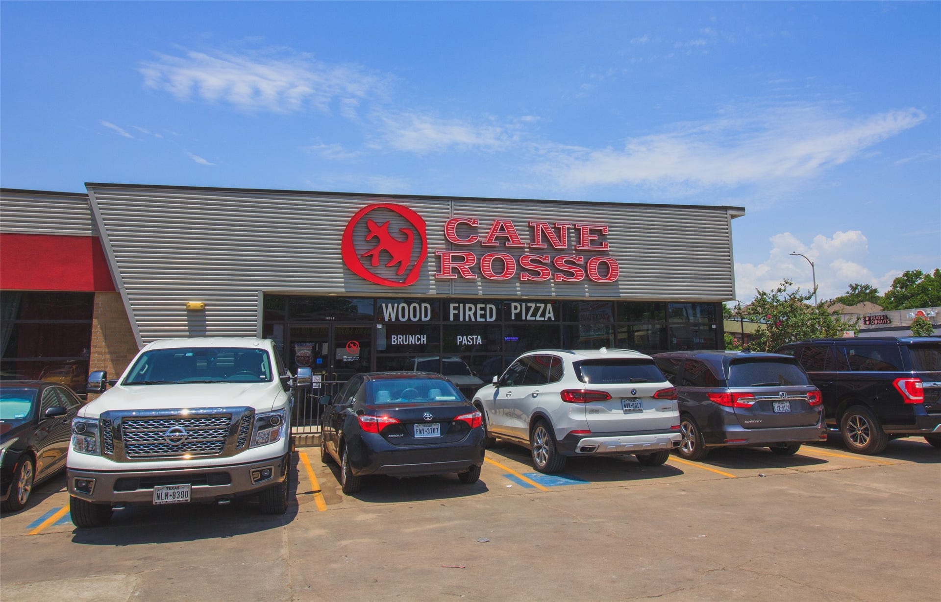 412 Neyland Street, #G, Houston, TX 77022 Close proximities to The Heights' restaurants and bars!