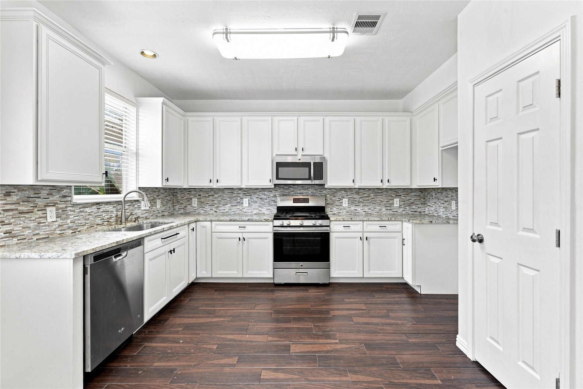 3719 Nichols Avenue, Dickinson, TX 77539 3719 Nichols Avenue, Dickinson, TX 77539
