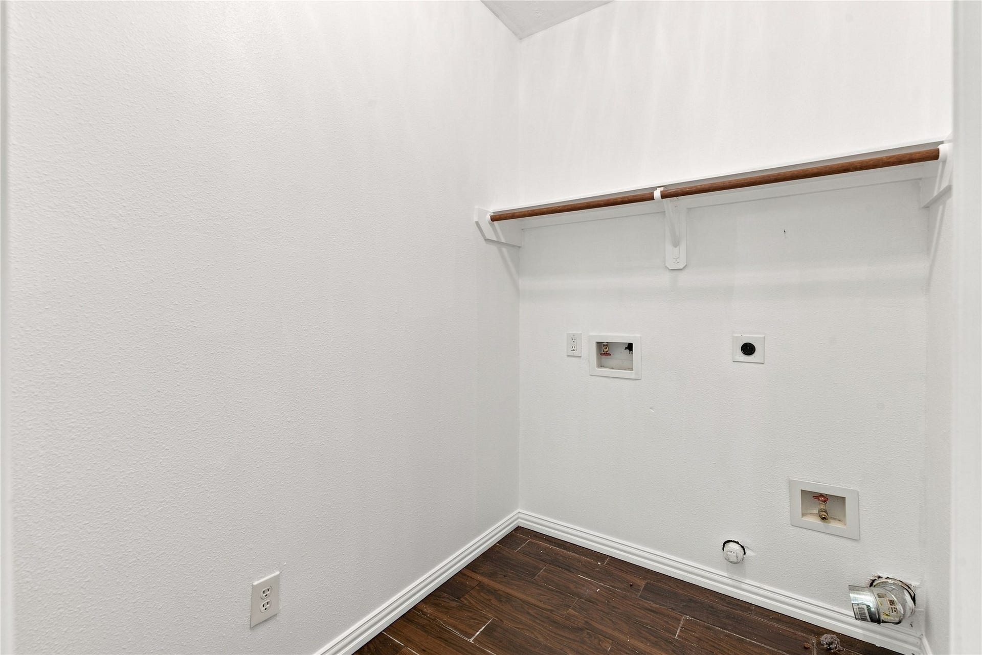 3719 Nichols Avenue, Dickinson, TX 77539 3719 Nichols Avenue, Dickinson, TX 77539