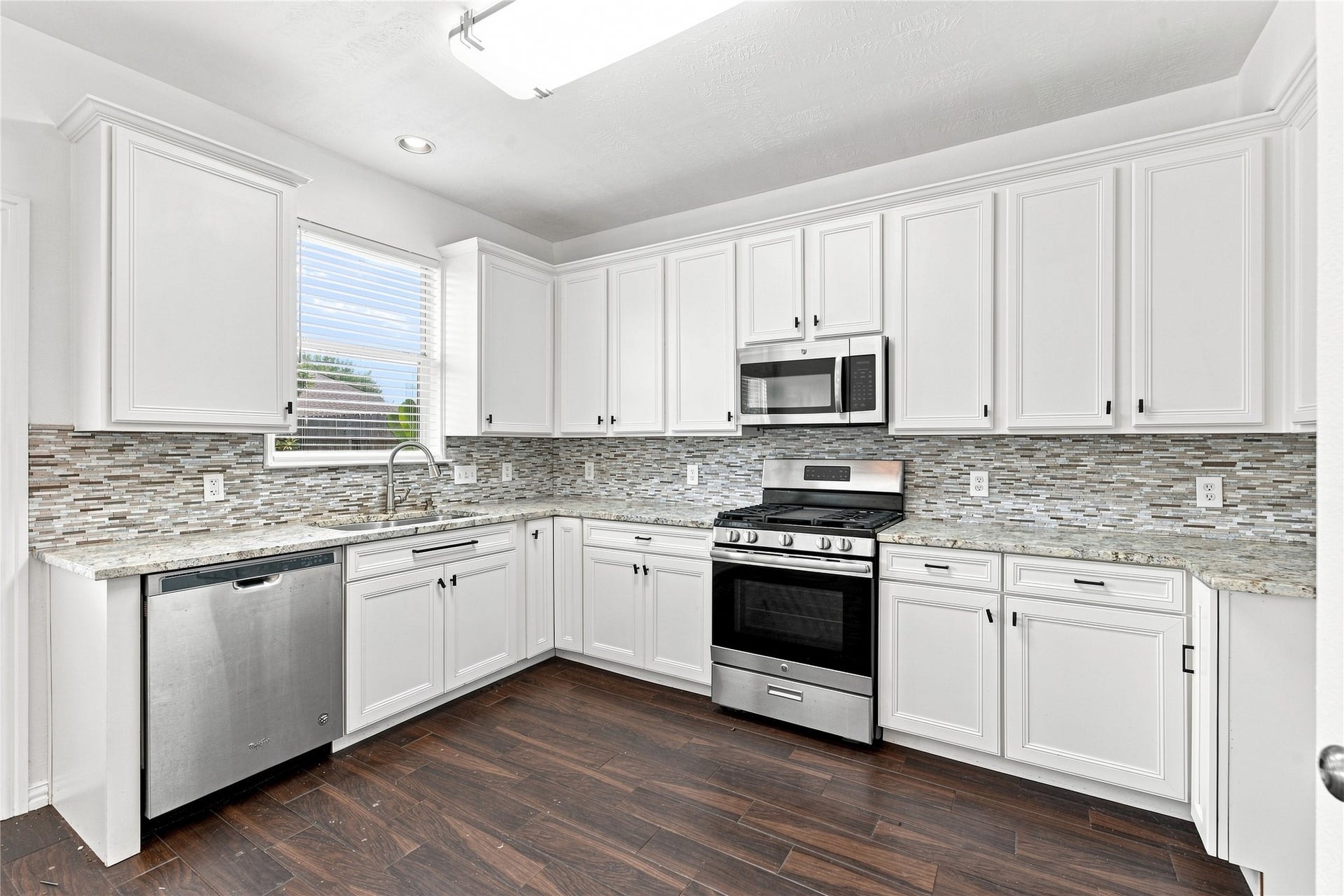 3719 Nichols Avenue, Dickinson, TX 77539 3719 Nichols Avenue, Dickinson, TX 77539
